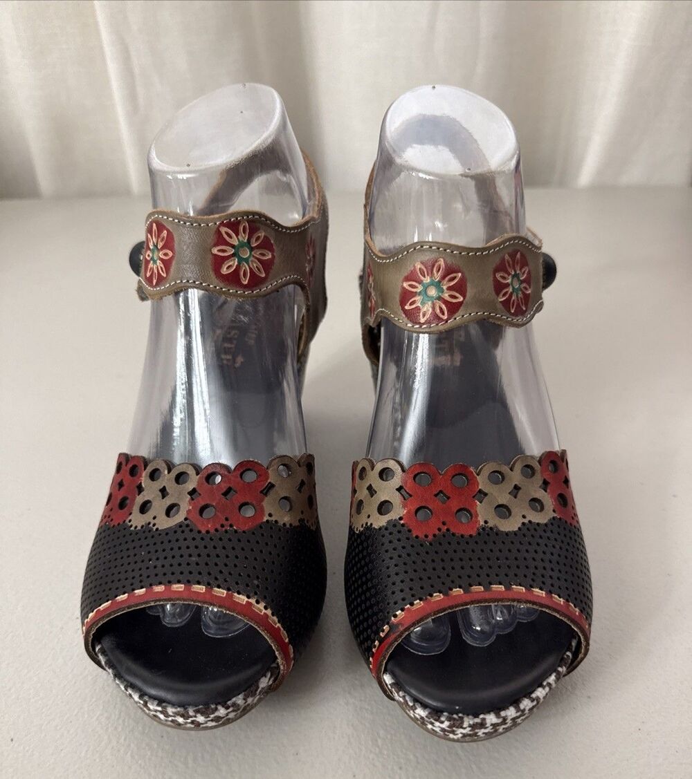 L'Artiste Jive BM Sandals Size 7.5-8 Euro 38 Black Red Tan Boho Retro